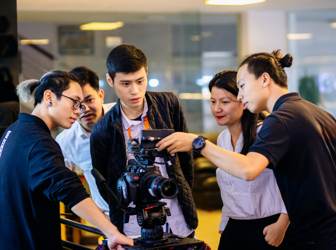 Sản xuất media